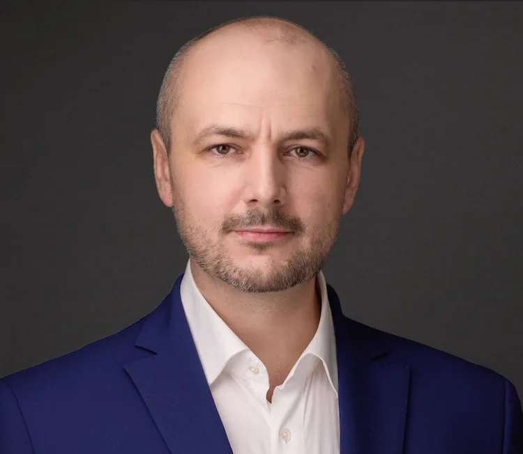 Сергей Карач